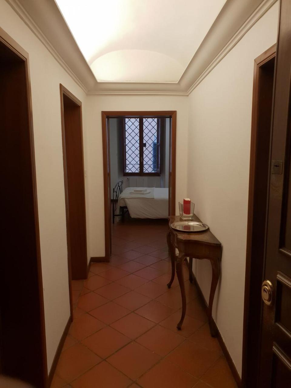 Big Apartment In Campo De Fiori Рим Экстерьер фото