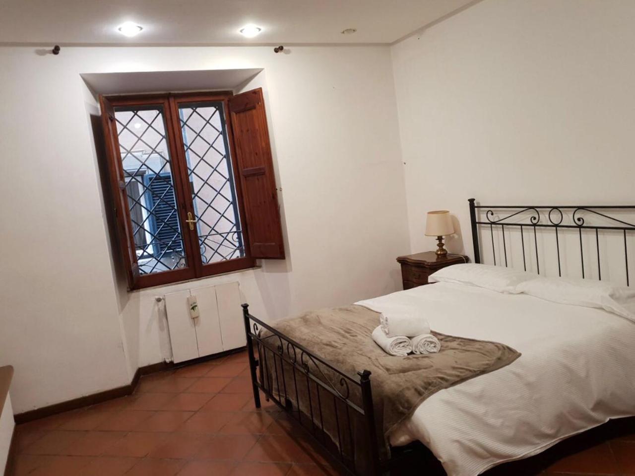 Big Apartment In Campo De Fiori Рим Экстерьер фото